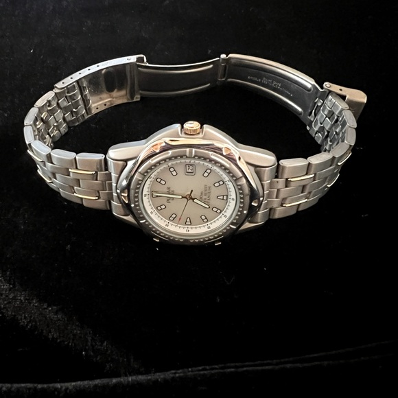 Seiko Pulsar Rare Collector’s Solar Titanium, Date, Water Resistant 100 M Watch - Picture 4 of 9